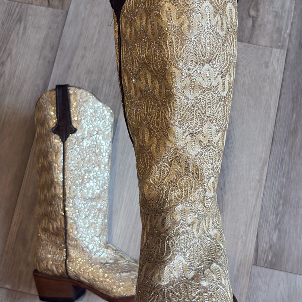 Elegant Cream Ankle Boots